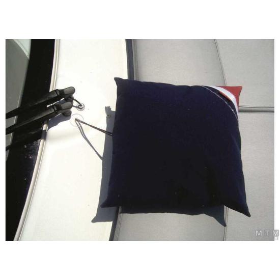 Cuscino Navishell idrorepellente blu cm. 50x50
